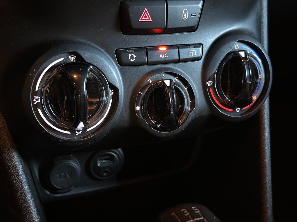 Peugeot 208 1,2 VTi 82 Active GO 5d