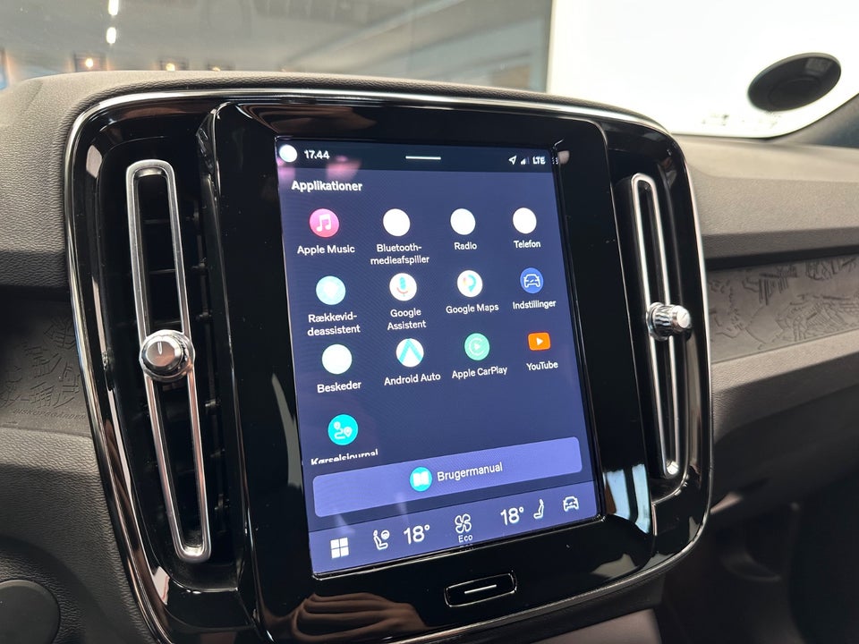 Volvo XC40 P6 ReCharge Plus 5d