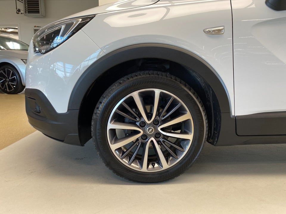 Opel Crossland X 1,2 Sport 5d