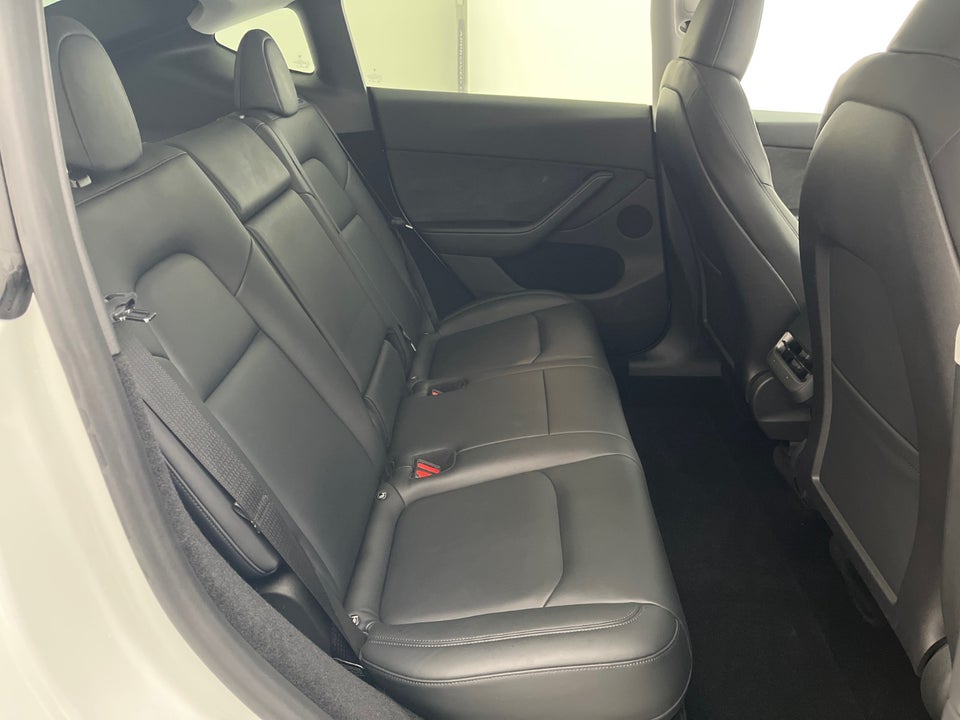 Tesla Model Y Long Range AWD 5d