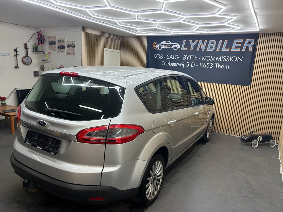Ford S-MAX 2,0 TDCi 140 Titanium aut. 5d