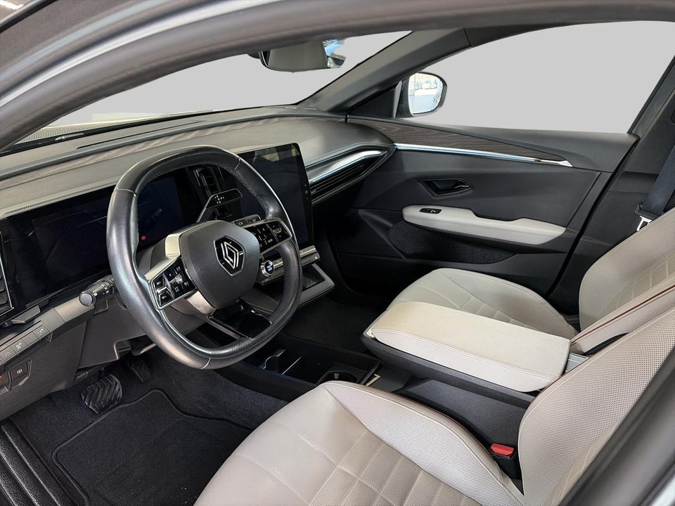 Renault Megane E-Tech 60 Iconic 5d