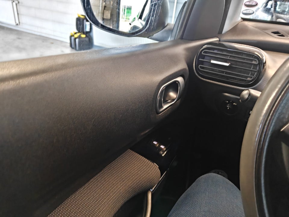 Citroën C4 Cactus 1,2 PureTech 82 Feel 5d