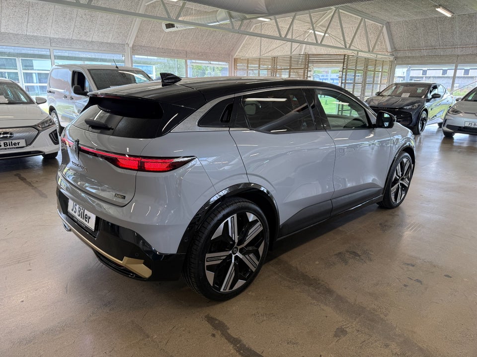 Renault Megane E-Tech 60 Iconic 5d