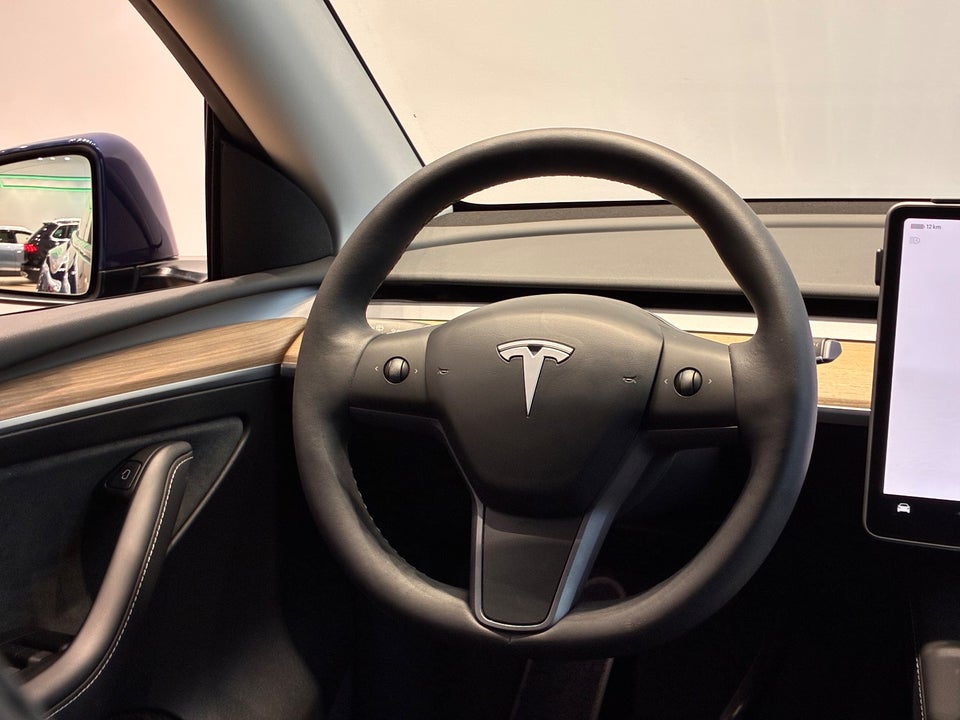 Tesla Model Y RWD 5d