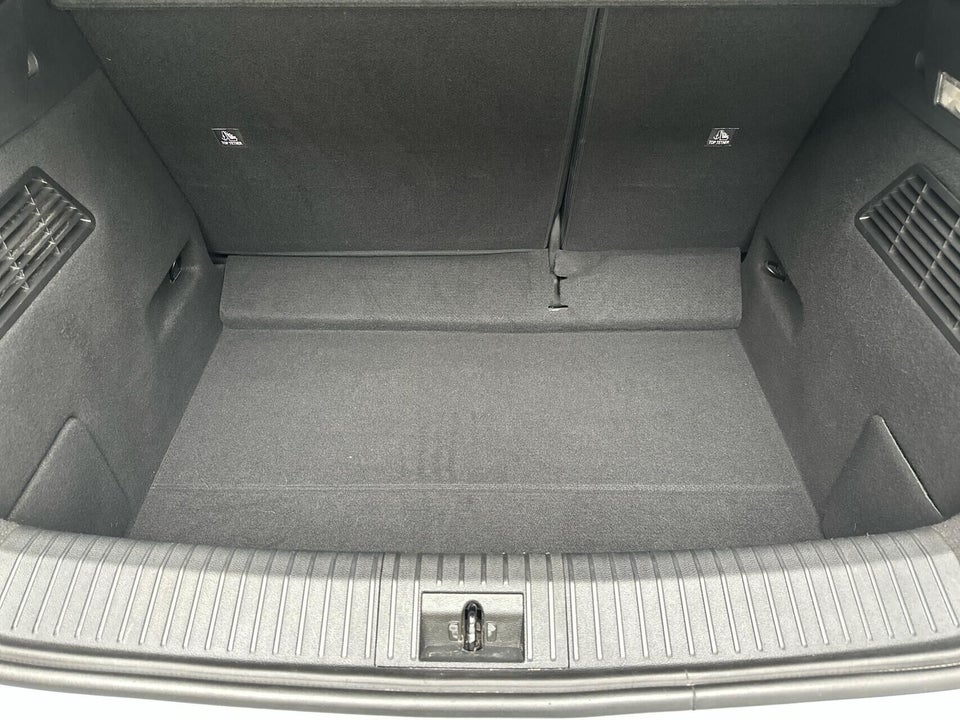 Renault Megane E-Tech 60 Iconic 5d