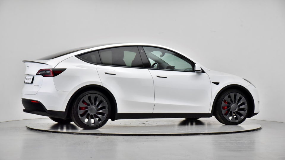 Tesla Model Y Performance AWD 5d