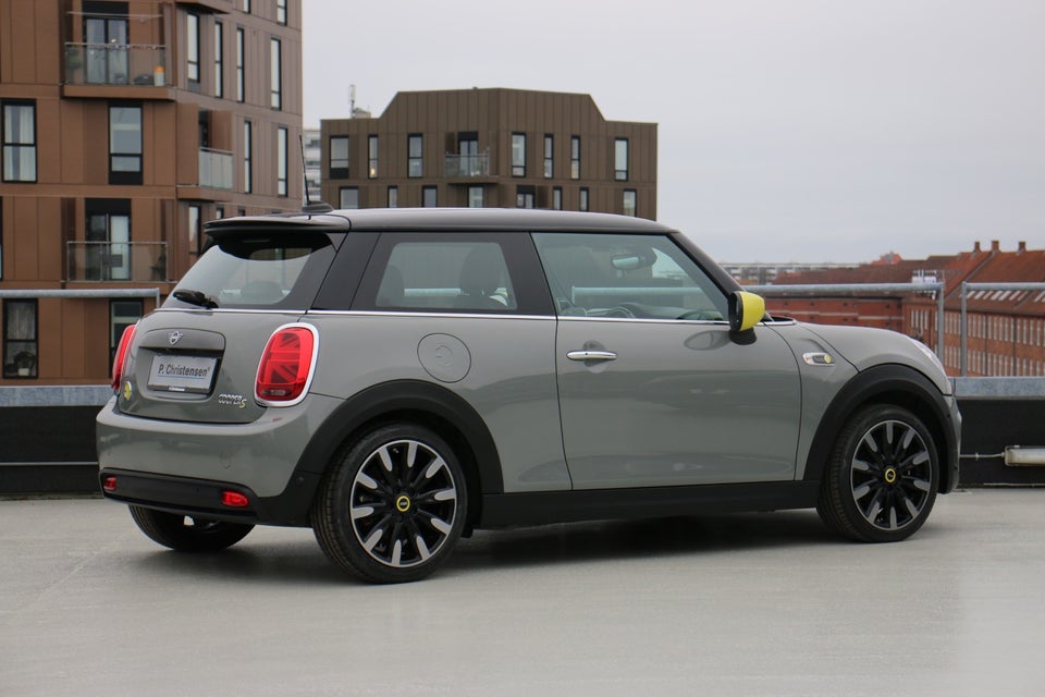 MINI Cooper SE Yours Trim 3d