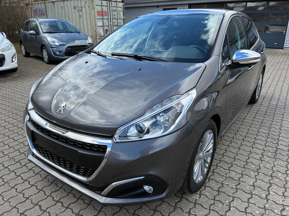 Peugeot 208 1,6 BlueHDi 100 Allure Sky 5d