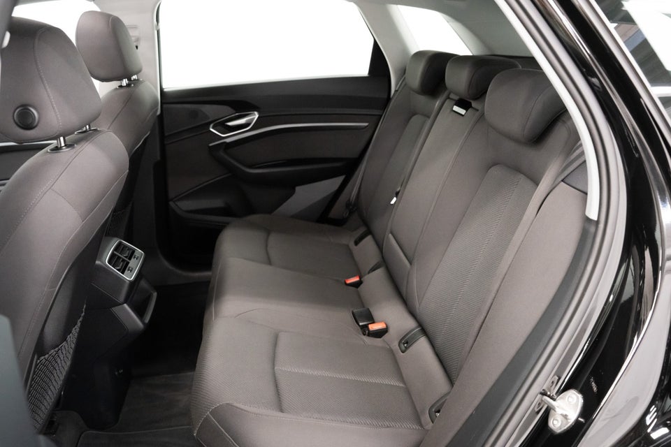 Audi e-tron 50 quattro 5d