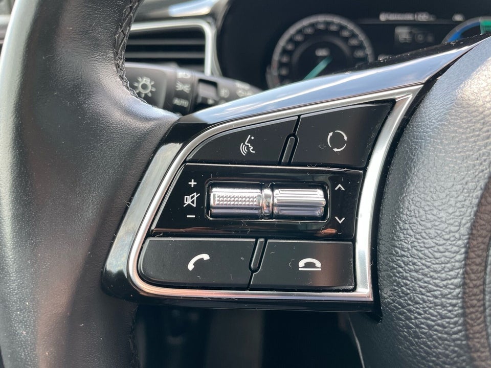 Kia XCeed 1,6 PHEV Upgrade DCT 5d