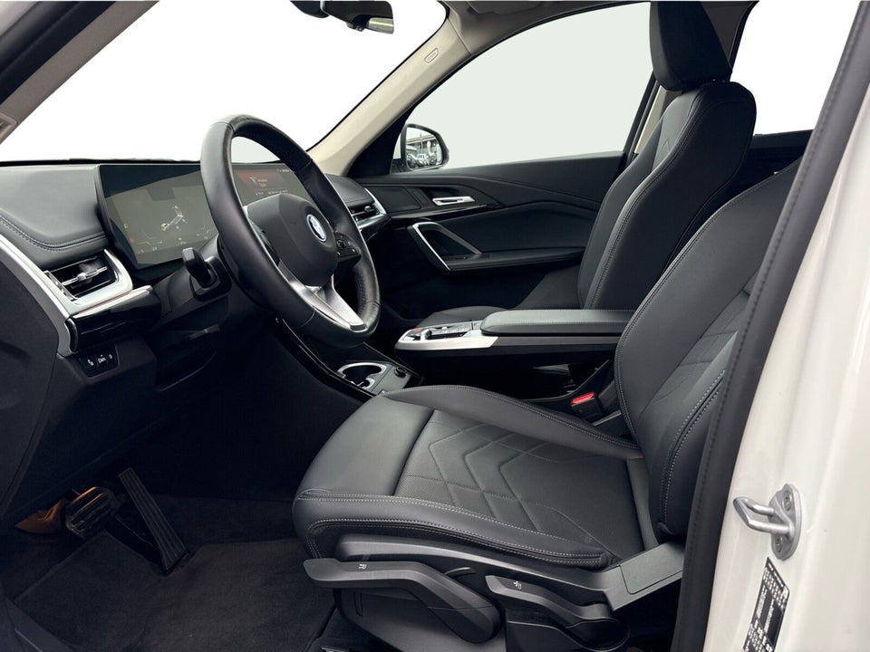 BMW iX1 eDrive20 X-Line 5d