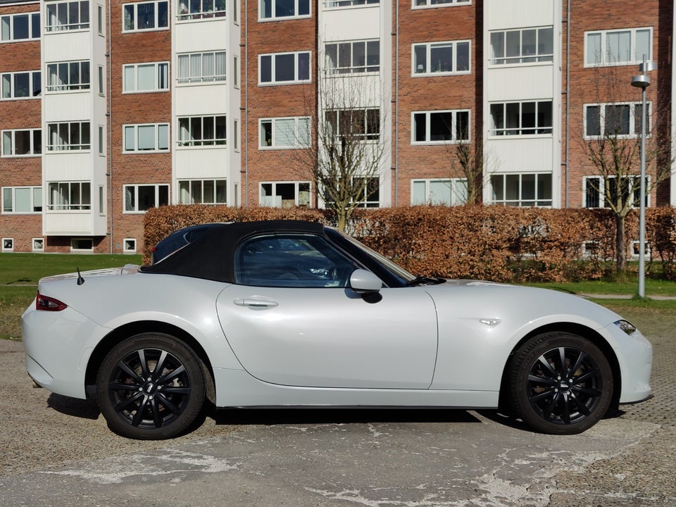 Mazda MX-5 1,5 SkyActiv-G 131 Roadster 2d