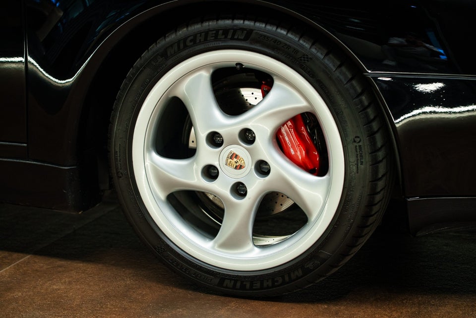 Porsche 911 Carrera 4 3,6 Cabriolet 2d