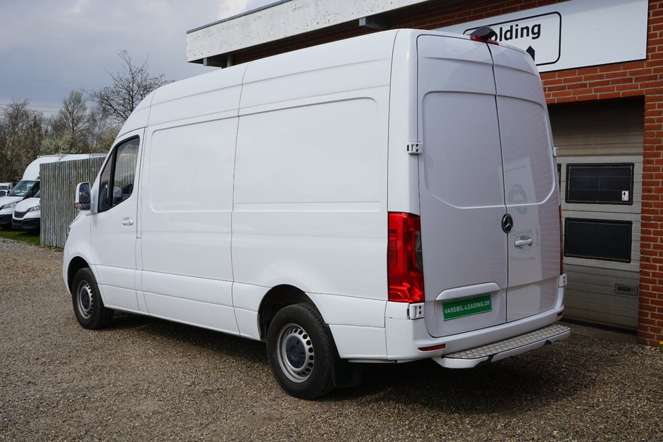 Mercedes Sprinter 316 2,2 CDi A2 Kassevogn RWD