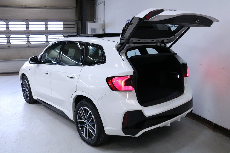 BMW iX1 eDrive20 M-Sport 5d