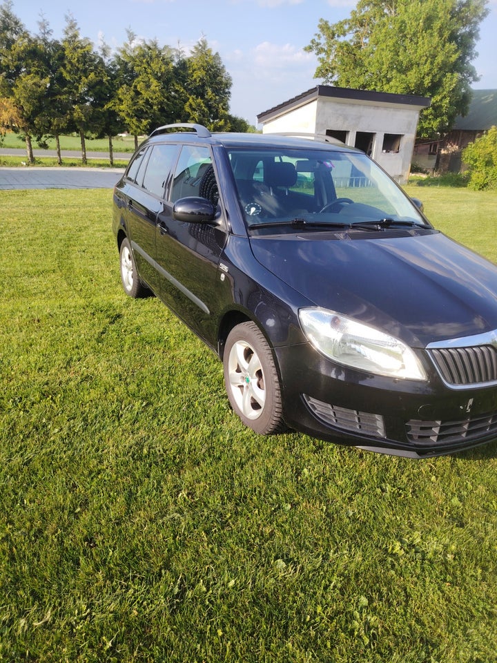 Skoda Fabia 1,2 TSi 86 Ambiente Combi 5d