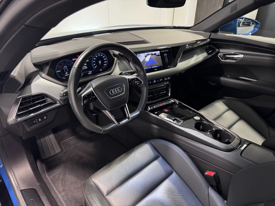 Audi e-tron GT quattro 4d