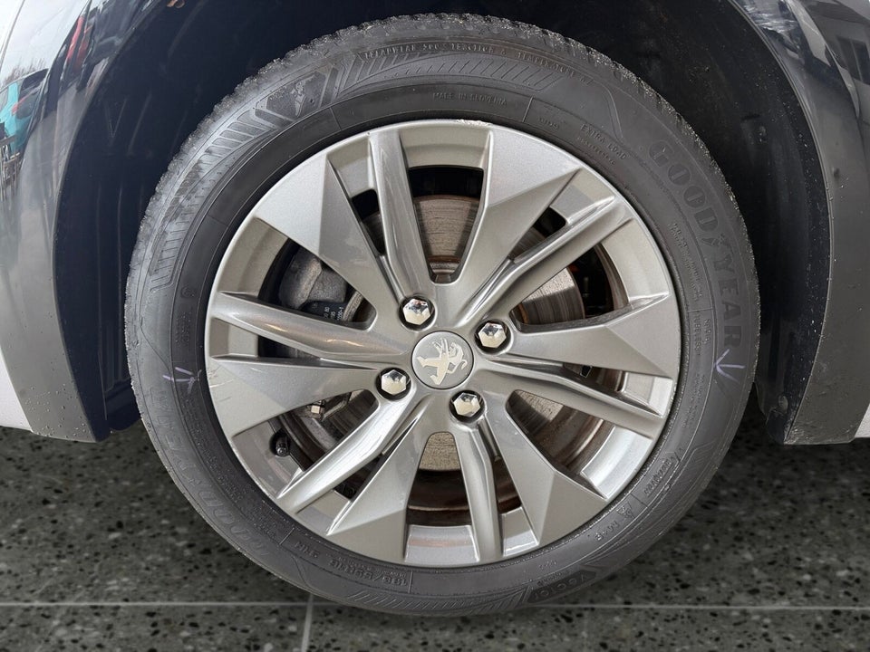 Peugeot e-208 50 Active Pack 5d
