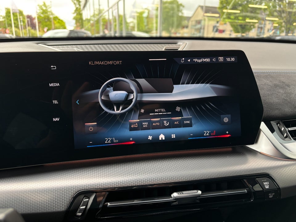 BMW iX2 xDrive30 M-Sport Premium 5d