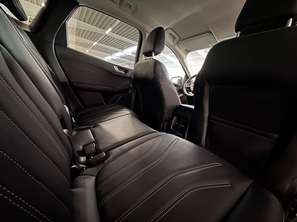 Ford Kuga 2,5 PHEV Vignale CVT 5d