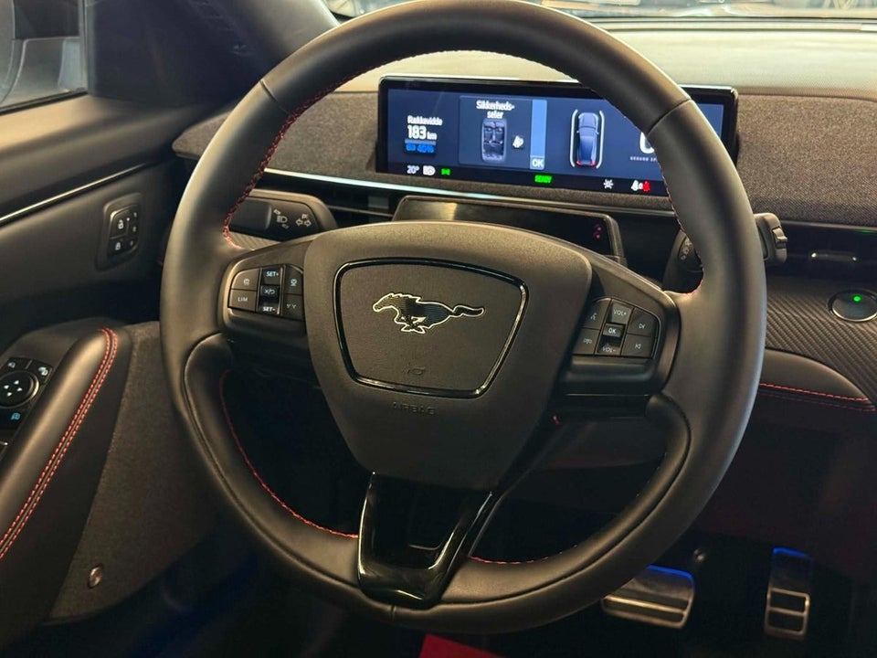 Ford Mustang Mach-E 70 Premium Standard Range 5d