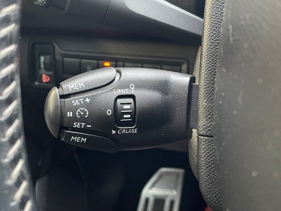 Peugeot 308 1,6 BlueHDi 120 Allure Sky SW 5d