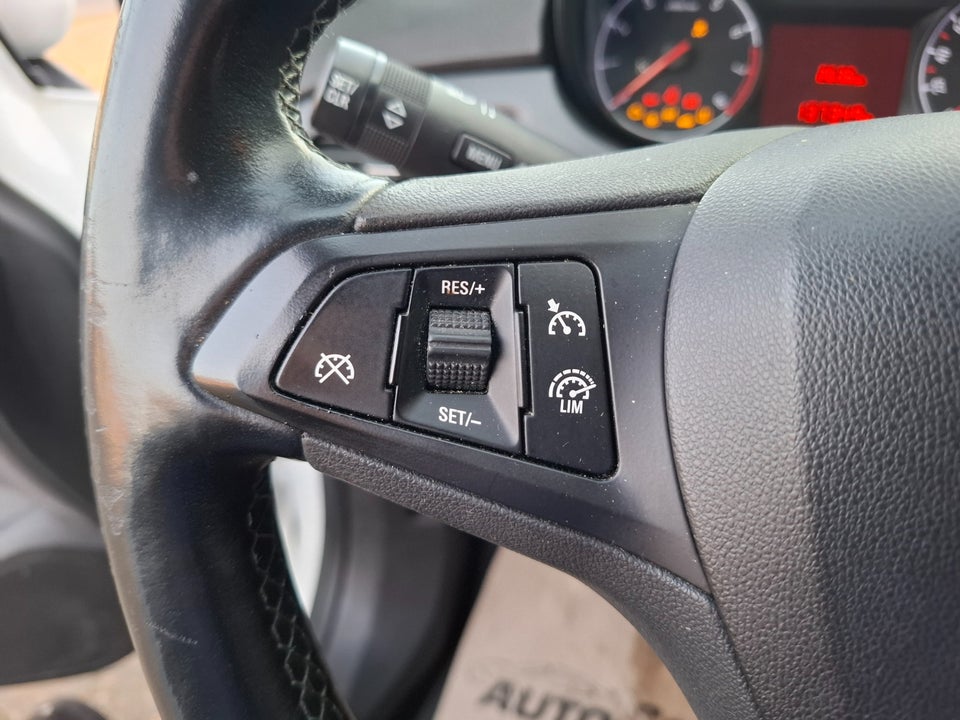 Opel Corsa 1,4 16V Enjoy 5d