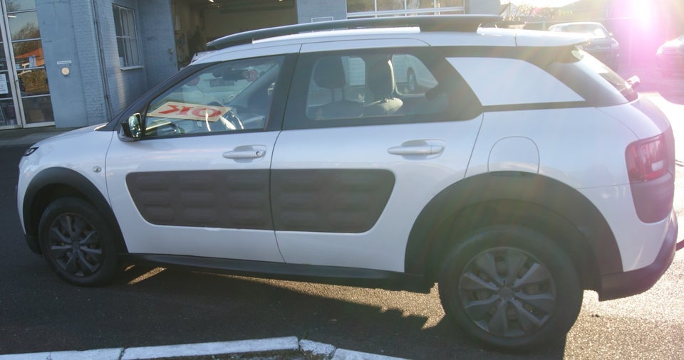 Citroën C4 Cactus 1,6 BlueHDi 100 Challenge 5d