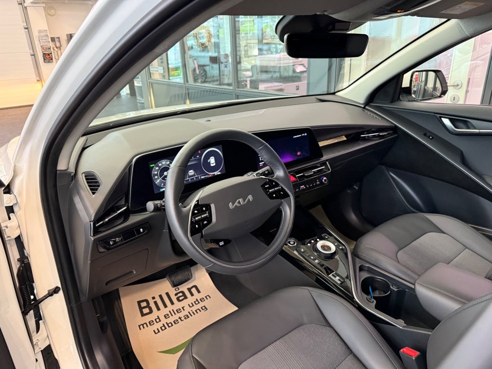 Kia Niro 64 EV Upgrade 5d