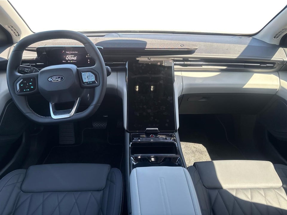 Ford Explorer 77 Premium Extended Range 5d