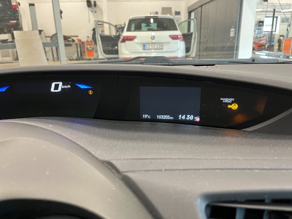 Honda Civic 1,8 i-VTEC Sport 5d