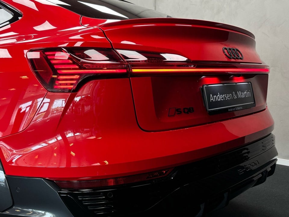 Audi SQ8 e-tron Sportback quattro 5d