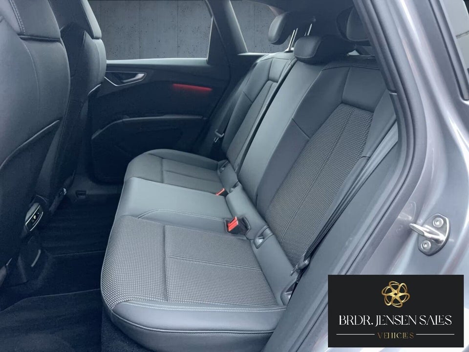 Audi Q4 e-tron 40 Advanced S-line 5d