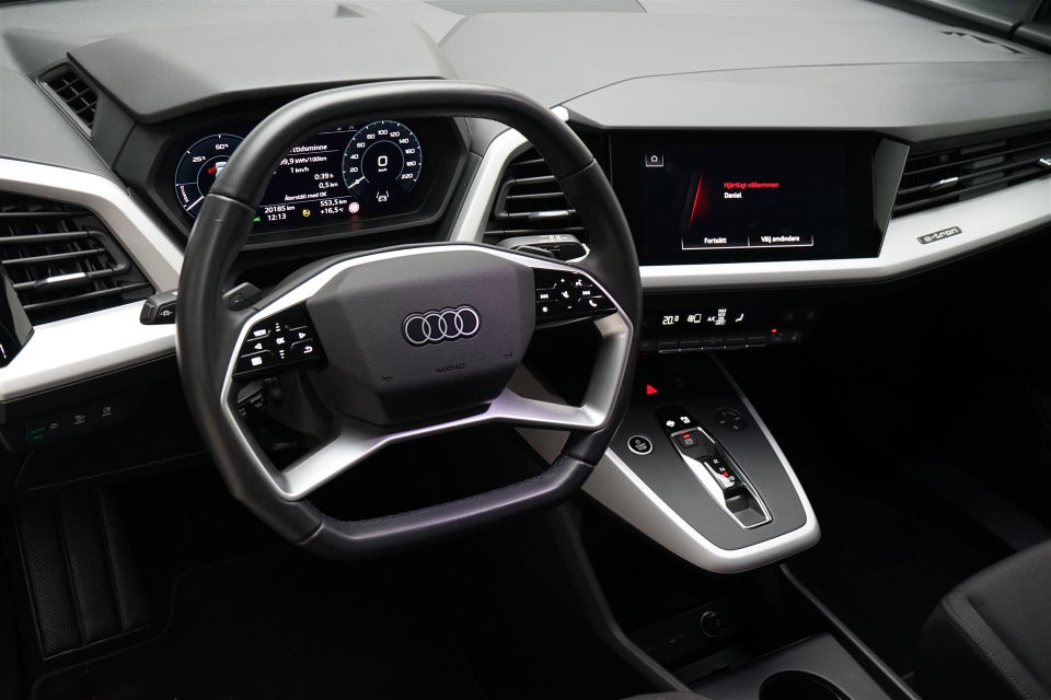 Audi Q4 e-tron 40  5d