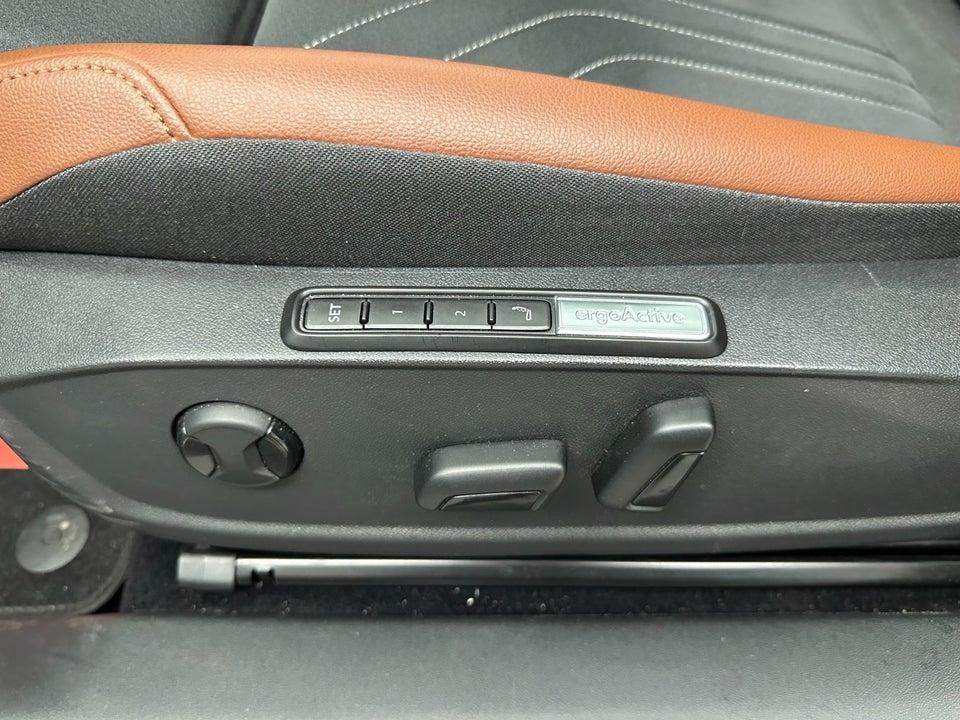 VW ID.4 77 Pro Performance Tech 5d