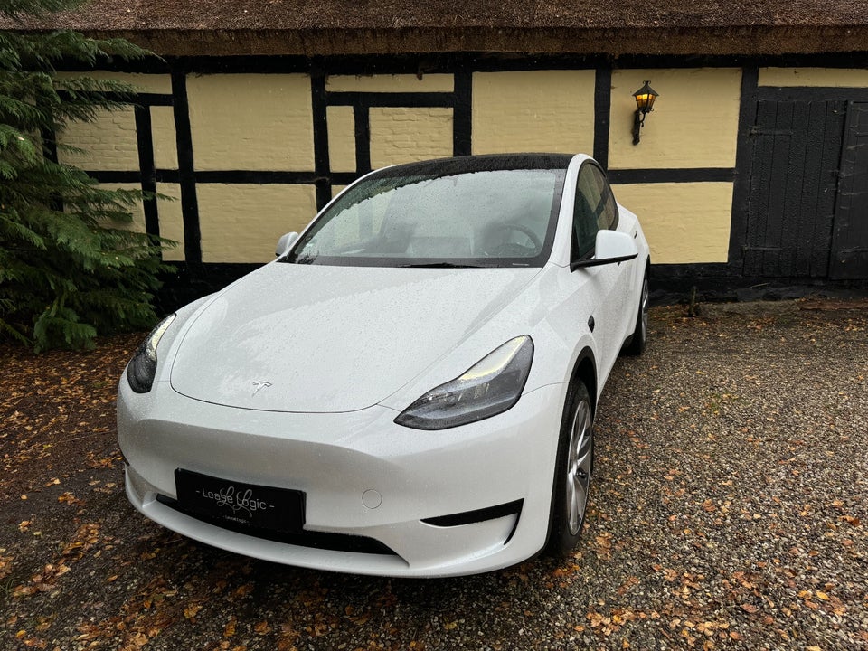 Tesla Model Y RWD 5d