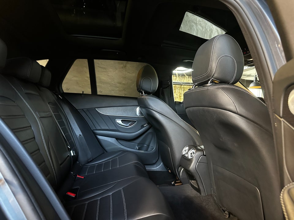 Mercedes C220 d 2,0 AMG Line stc. aut. 4Matic 5d