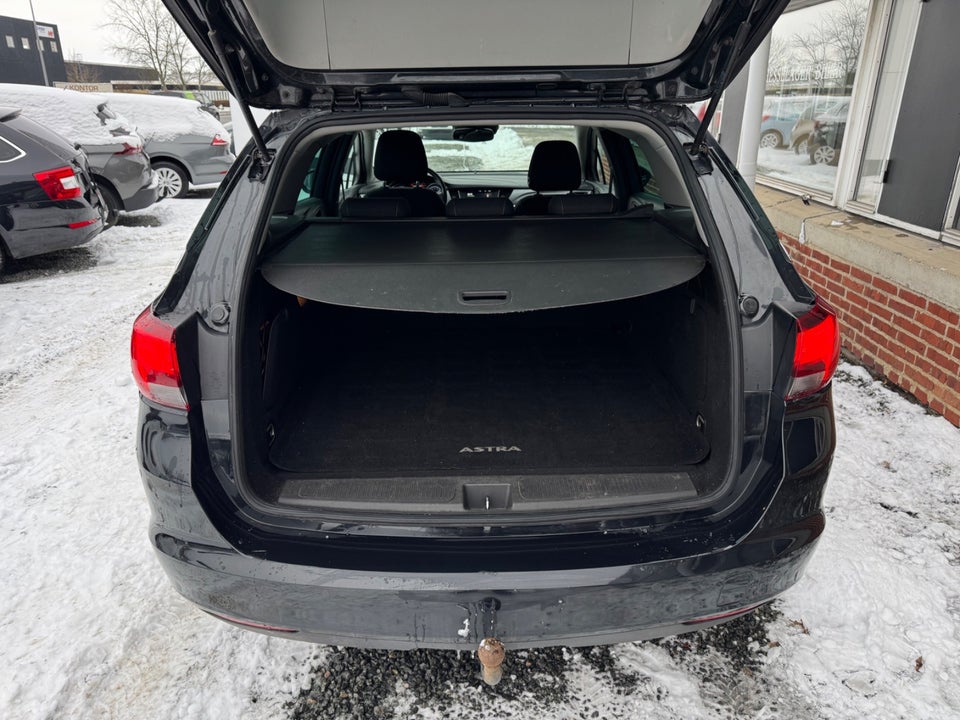 Opel Astra 1,6 CDTi 136 Enjoy Sports Tourer 5d