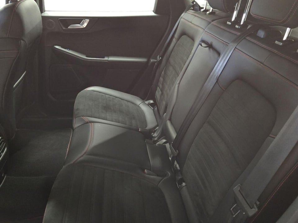 Ford Kuga 2,5 PHEV ST-Line X CVT 5d