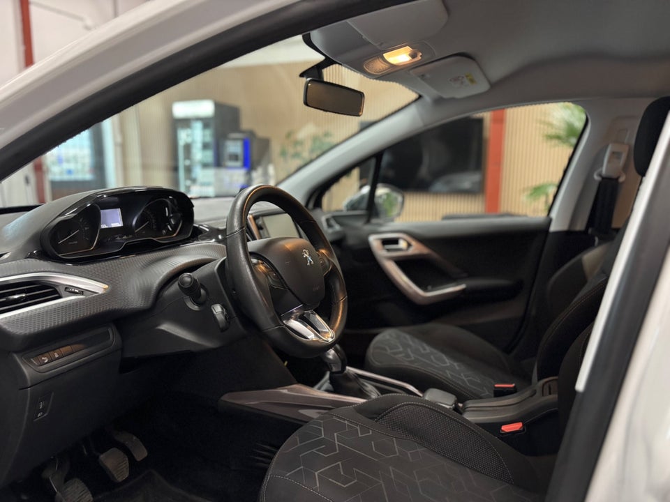 Peugeot 2008 1,2 VTi 82 Active 5d