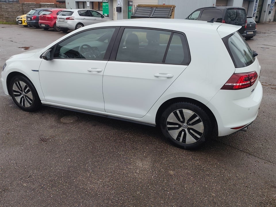 VW Golf VII 1,4 GTE DSG 5d