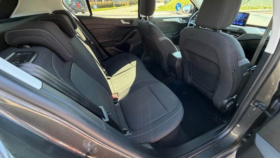 Ford Focus 1,0 EcoBoost Connected 5d