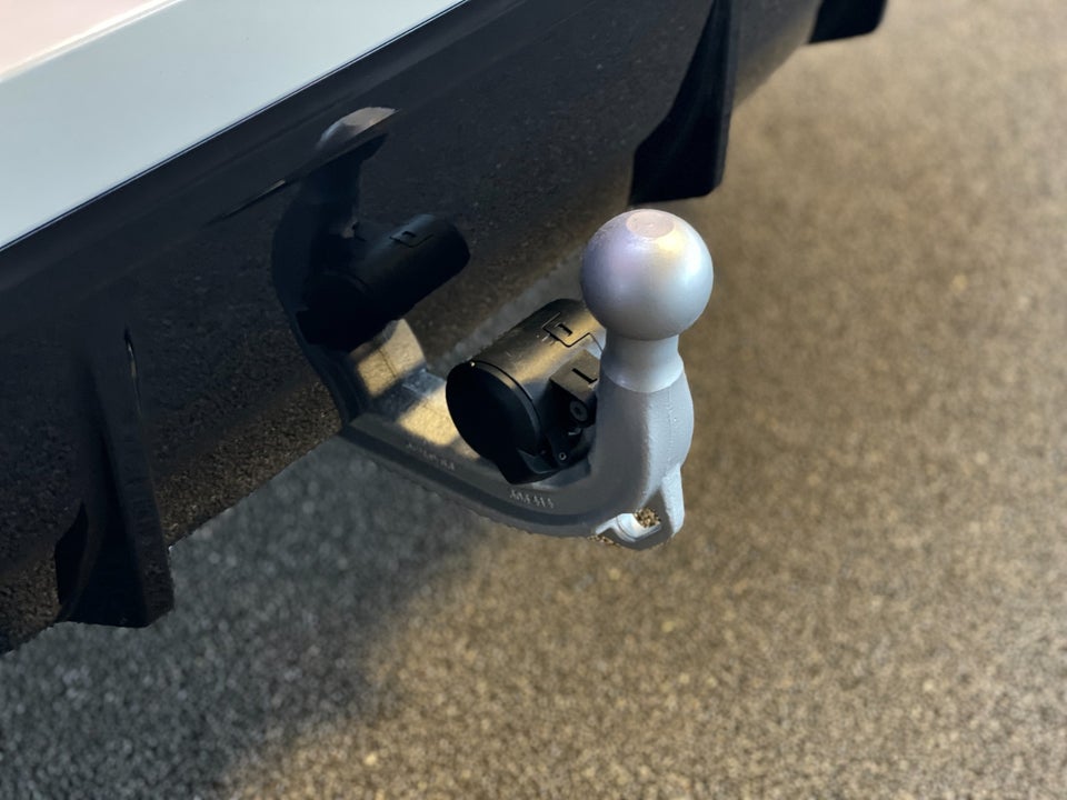 BMW 330e 2,0 Touring M-Sport aut. 5d