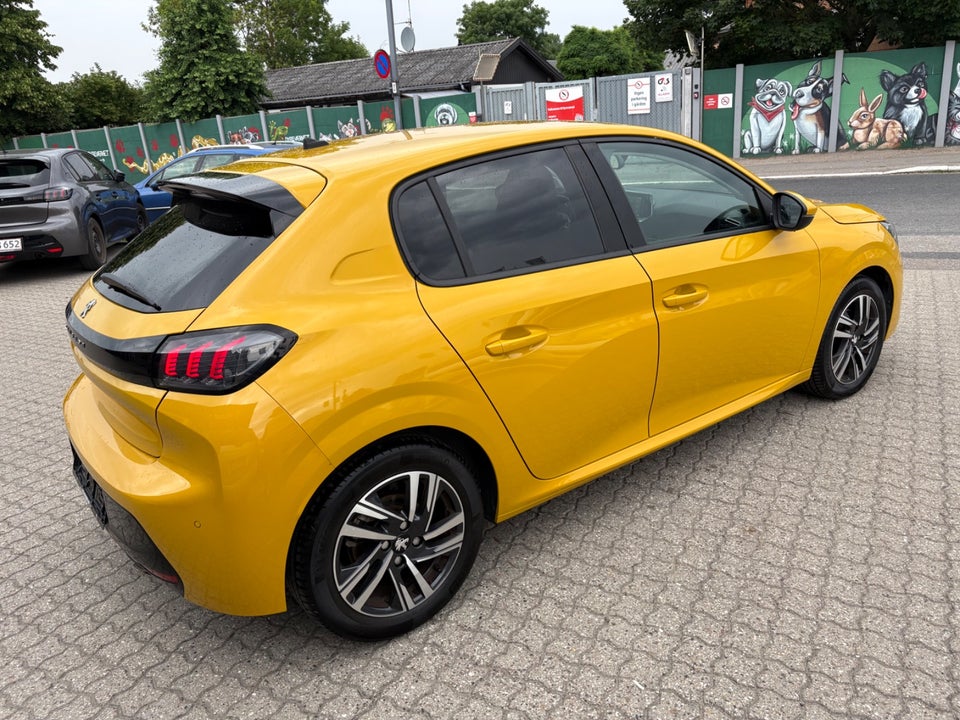 Peugeot 208 1,2 PureTech 100 Supreme+ 5d
