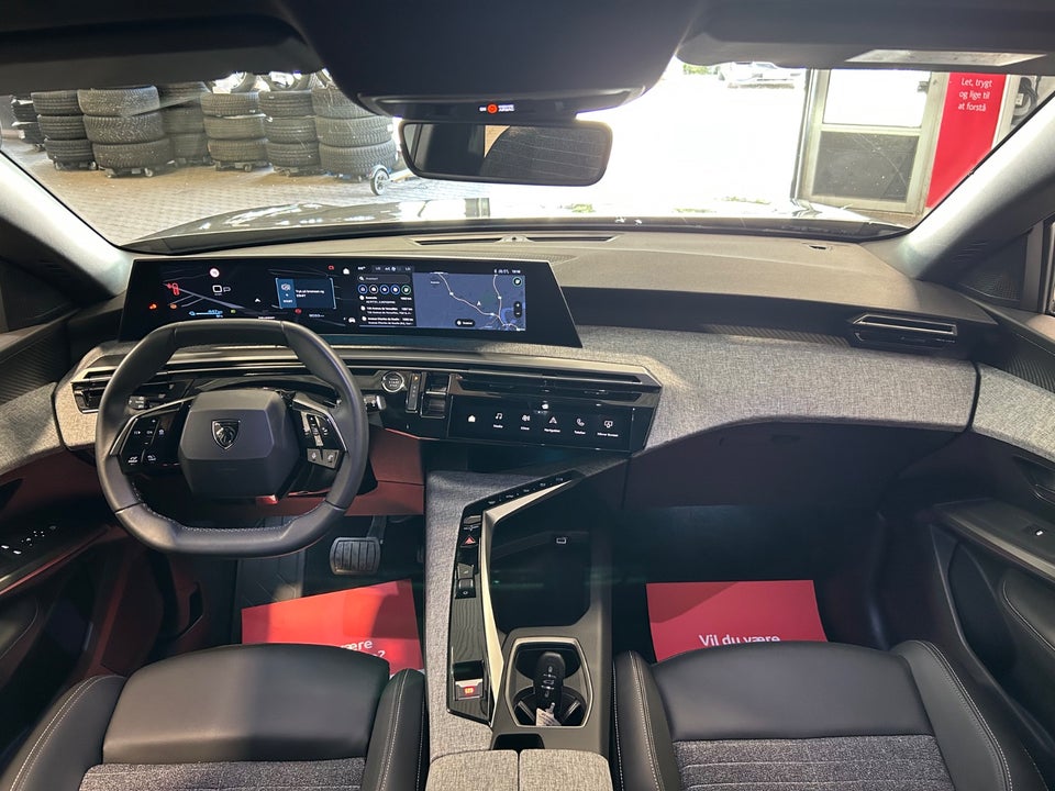 Peugeot e-5008 77 Allure 7prs 5d