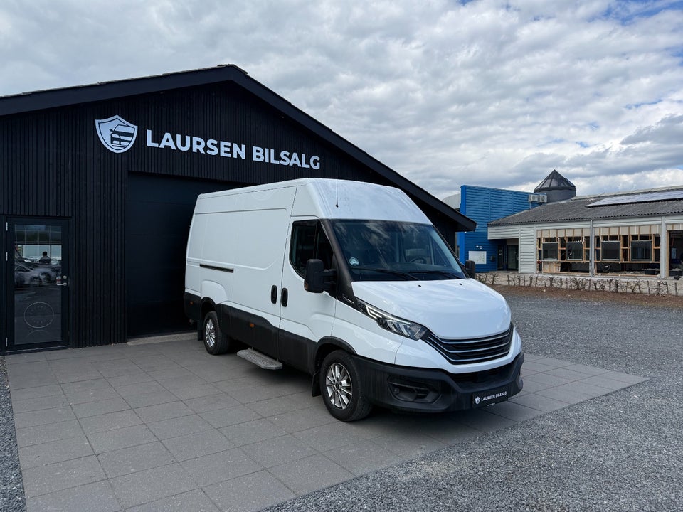 Iveco Daily 3,0 35C18 12m³ Van AG8