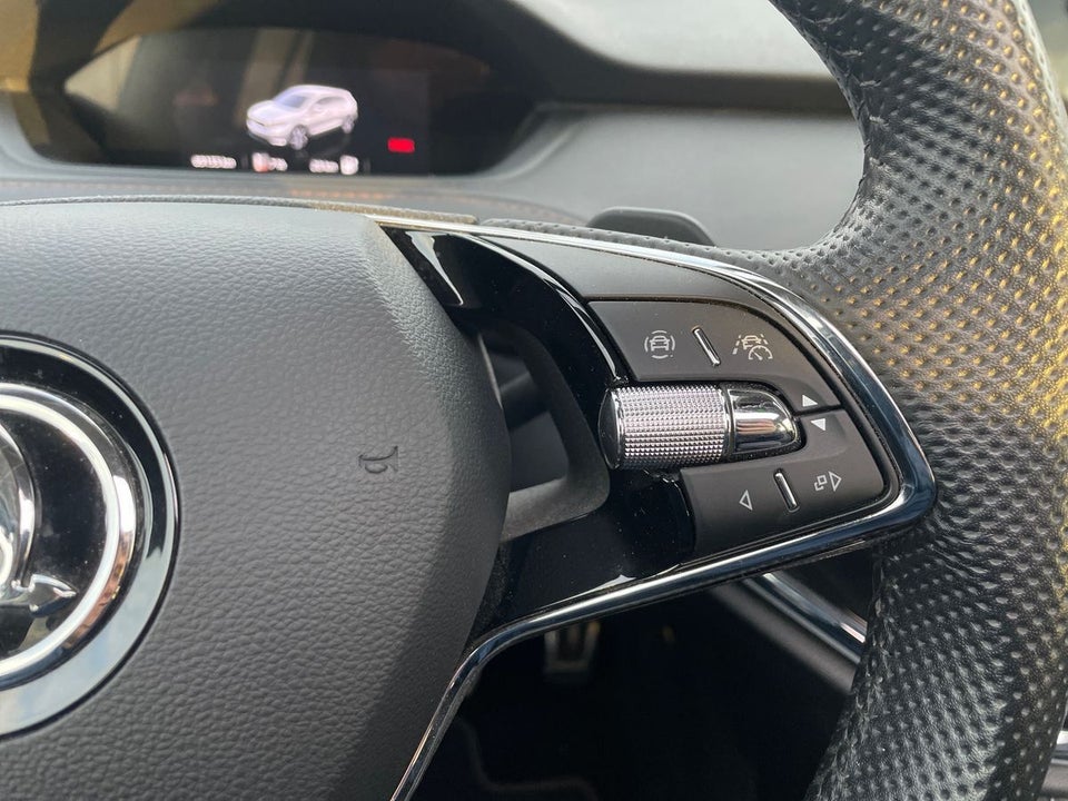 Skoda Enyaq 80 iV Suite 5d