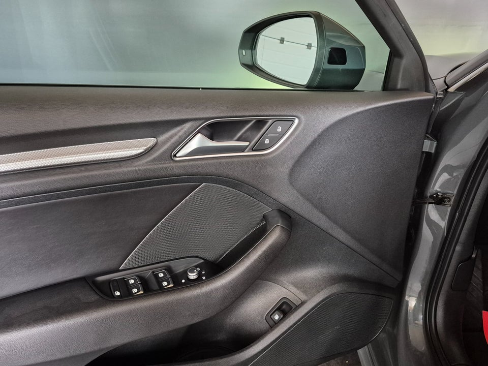 Audi A3 1,4 e-tron Sportback S-tr. 5d