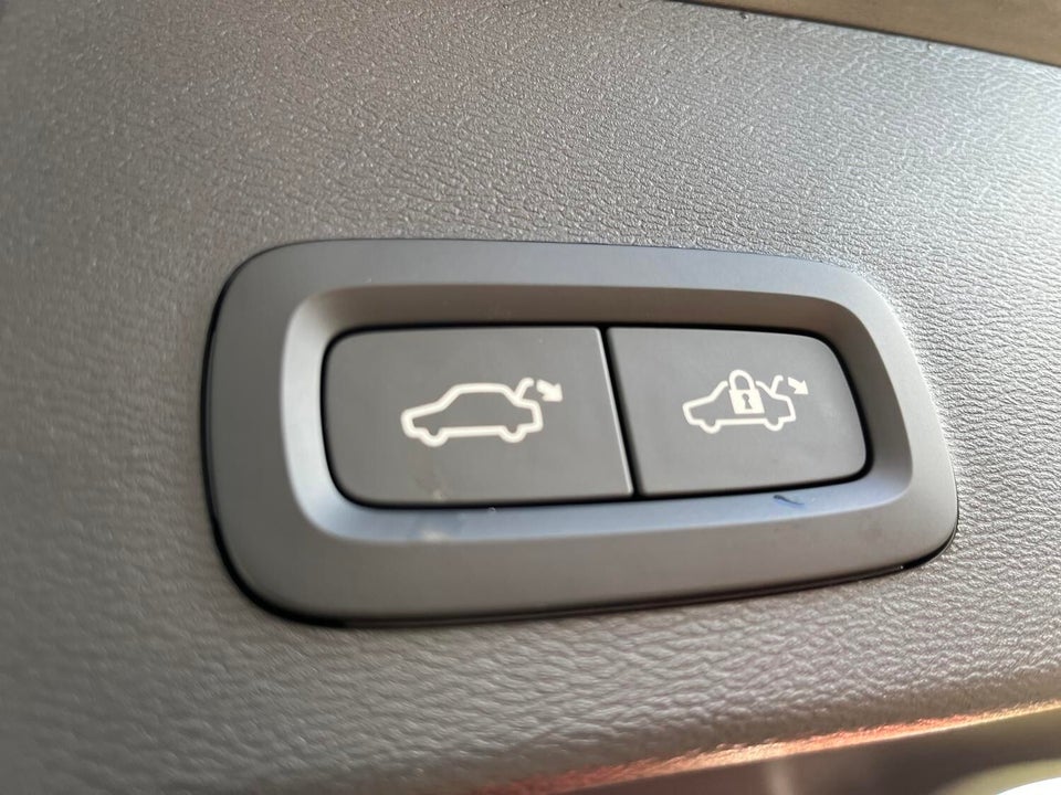 Volvo EX40 Extended Range Ultra Excess 5d